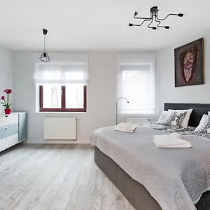 https://ludwinowska11.krakowhotelspoland.com